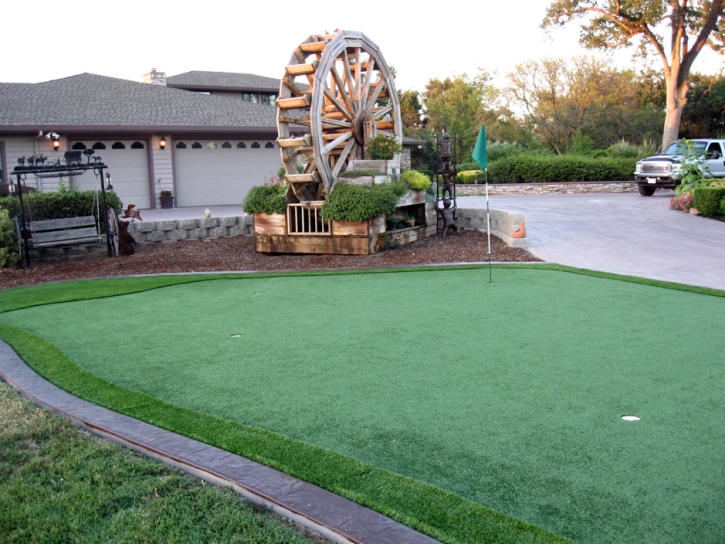 Putting Greens Fort Lawn South Carolina Fake Turf Front